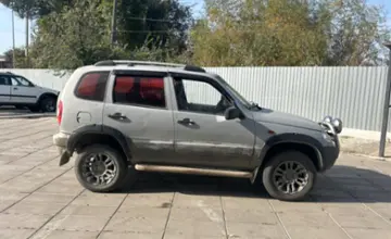 Chevrolet Niva 2006 года за 2 300 000 тг. в Уральск фото 4