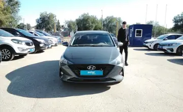 Hyundai Accent 2022 года за 8 700 000 тг. в Актобе фото 2
