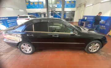 Mercedes-Benz C-Класс 2002 года за 4 500 000 тг. в Астана фото 4