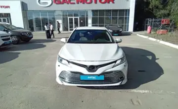 Toyota Camry 2019 года за 13 500 000 тг. в Актобе фото 2