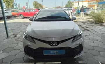 Toyota Camry 2023 года за 16 500 000 тг. в Талдыкорган фото 2