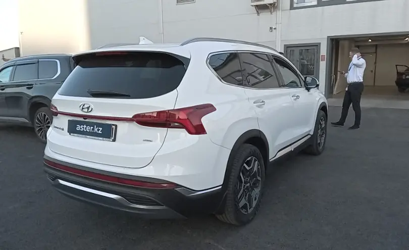 Hyundai Santa Fe 2023 года за 17 000 000 тг. в Астана фото 3