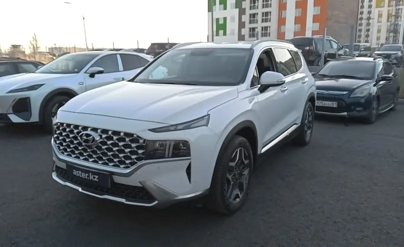 Hyundai Santa Fe 2023 года за 17 000 000 тг. в Астана