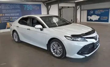 Toyota Camry 2018 года за 13 000 000 тг. в Астана фото 2