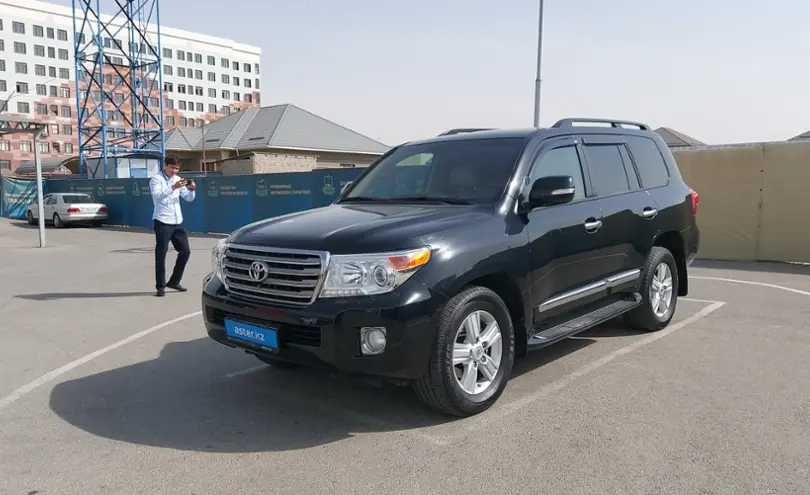 Toyota Land Cruiser 2015 года за 25 000 000 тг. в Шымкент