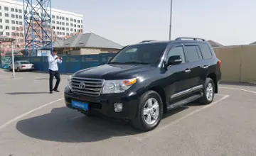 Toyota Land Cruiser 2015 года за 25 000 000 тг. в Шымкент фото 1