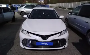 Toyota Camry 2018 года за 13 900 000 тг. в Усть-Каменогорск фото 2