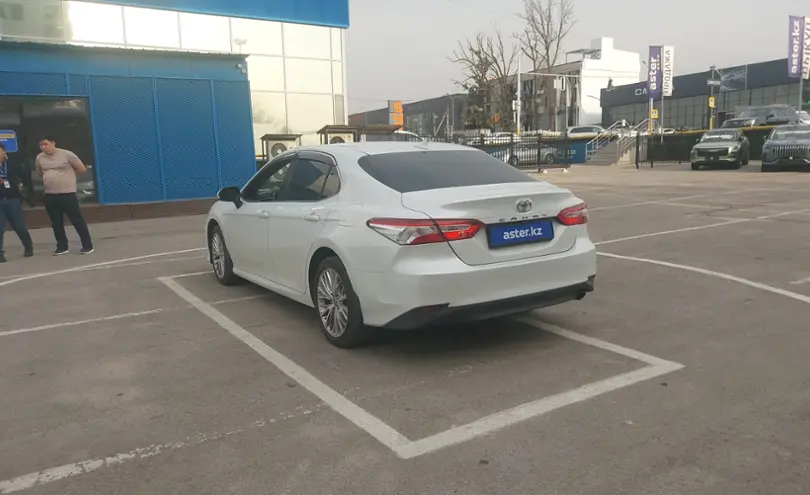 Toyota Camry 2020 года за 14 700 000 тг. в Алматы фото 4