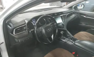 Toyota Camry 2018 года за 11 500 000 тг. в Астана фото 5