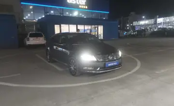 Volkswagen Passat 2011 года за 4 450 000 тг. в Алматы фото 2