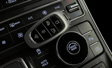 Hyundai Santa Fe 2021 года за 14 300 000 тг. в Караганда