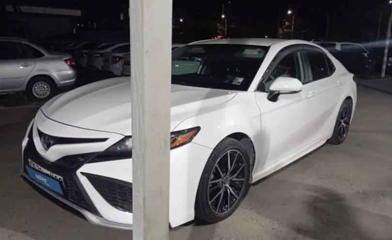 Toyota Camry 2021 года за 13 000 000 тг. в Тараз