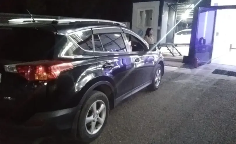Toyota RAV4 2013 года за 10 000 000 тг. в Усть-Каменогорск фото 5