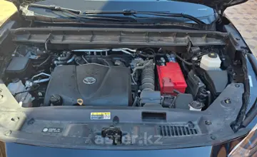Toyota Highlander 2021 года за 23 000 000 тг. в Шымкент