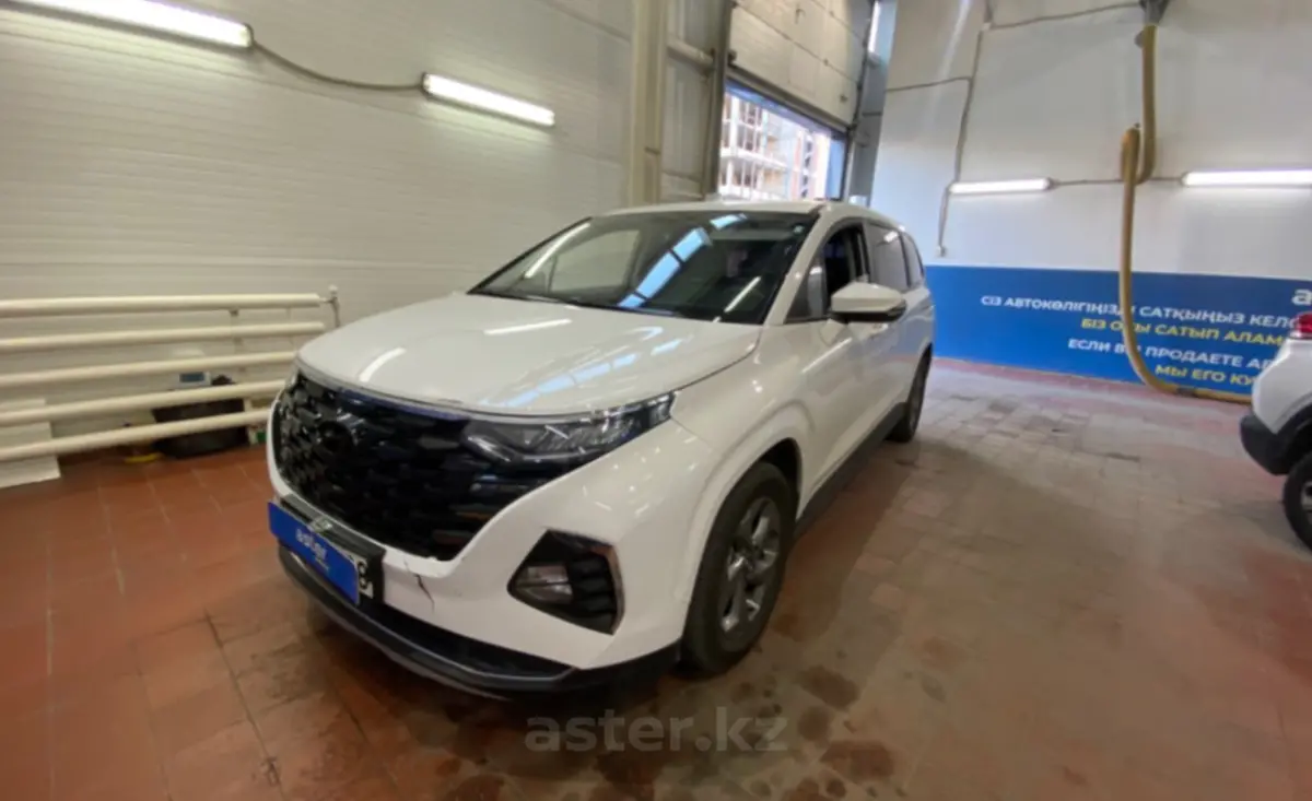 Hyundai Custin 2024 года за 14 000 000 тг. в Астана