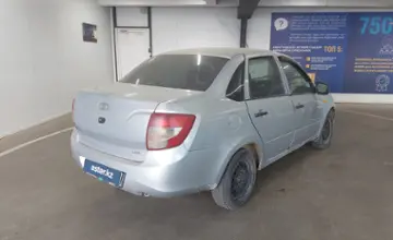 LADA (ВАЗ) Granta 2014 года за 1 200 000 тг. в Астана фото 3