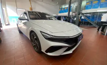 Hyundai Elantra 2023 года за 9 700 000 тг. в Астана фото 3