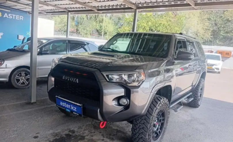 Toyota 4Runner 2018 года за 18 000 000 тг. в Алматы