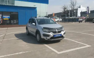 Renault Sandero 2015 года за 3 800 000 тг. в Алматы фото 2