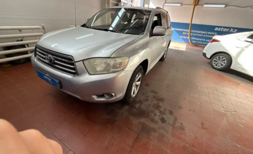 Toyota Highlander 2010 года за 8 500 000 тг. в Астана