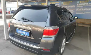 Toyota Highlander 2011 года за 12 500 000 тг. в Алматы