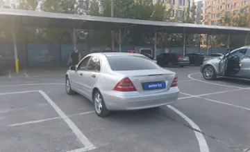 Mercedes-Benz C-Класс 2002 года за 2 500 000 тг. в Алматы фото 4