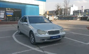 Mercedes-Benz C-Класс 2002 года за 2 500 000 тг. в Алматы фото 2