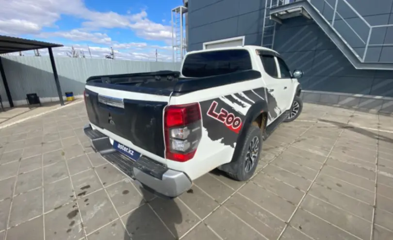 Mitsubishi L200 2022 года за 15 300 000 тг. в Уральск фото 5