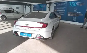 Hyundai Sonata 2021 года за 12 000 000 тг. в Астана фото 3