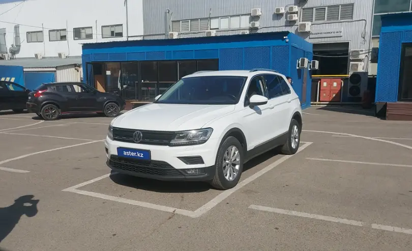 Volkswagen Tiguan 2018 года за 10 500 000 тг. в Алматы