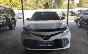 Toyota Camry 2020 года за 14 500 000 тг. в Алматы фото 2