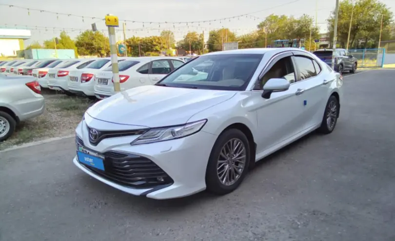 Toyota Camry 2020 года за 14 000 000 тг. в Тараз