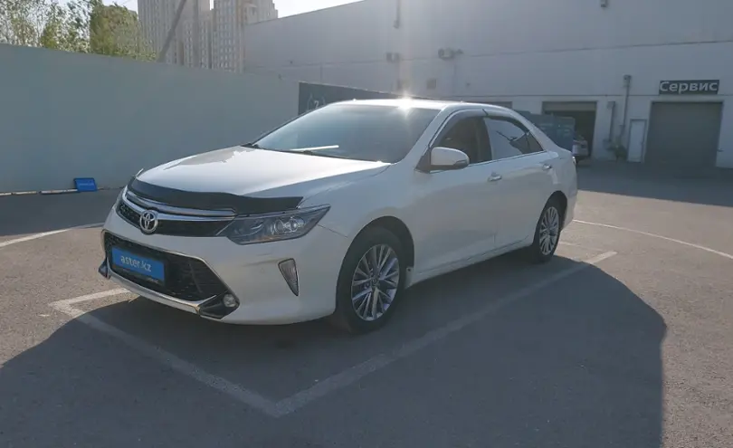 Toyota Camry 2017 года за 12 600 000 тг. в Шымкент