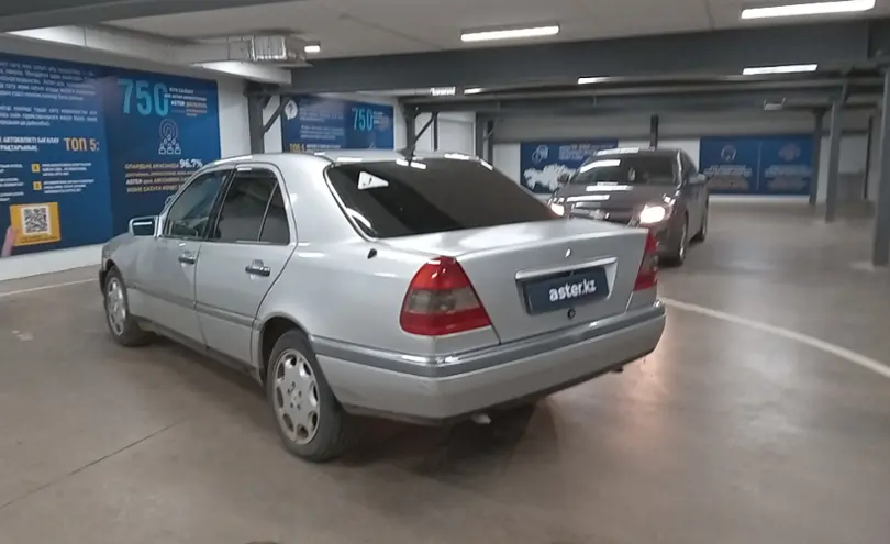 Mercedes-Benz C-Класс 1994 года за 1 300 000 тг. в Астана фото 4