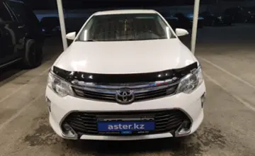 Toyota Camry 2016 года за 9 500 000 тг. в Алматы фото 2