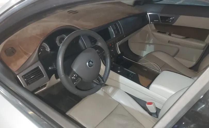 Jaguar XF 2010 года за 10 600 000 тг. в Алматы фото 5