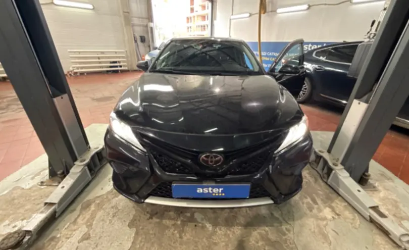 Toyota Camry 2020 года за 13 500 000 тг. в Астана фото 2