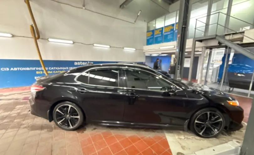 Toyota Camry 2020 года за 13 500 000 тг. в Астана фото 4