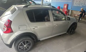Renault Sandero 2013 года за 3 500 000 тг. в Алматы фото 4
