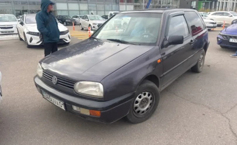 Volkswagen Golf 1993 года за 1 000 000 тг. в Астана