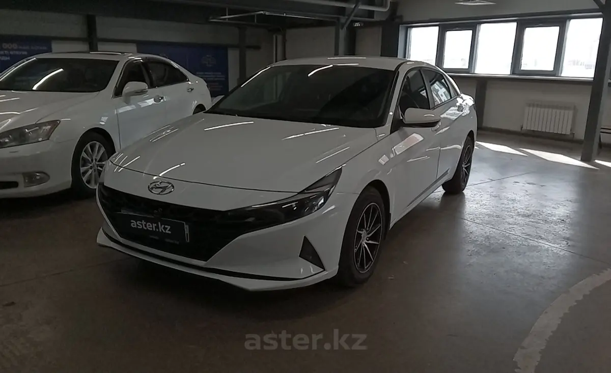 Hyundai Elantra 2021 года за 10 000 000 тг. в Астана