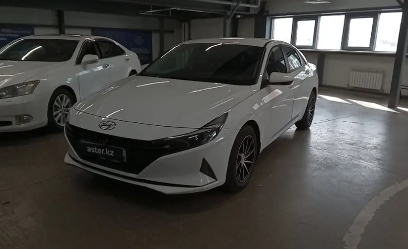 Hyundai Elantra 2021 года за 10 000 000 тг. в Астана