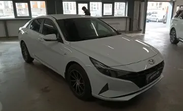 Hyundai Elantra 2021 года за 10 000 000 тг. в Астана фото 2