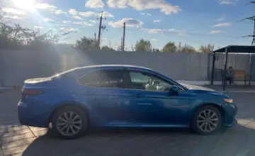 Toyota Camry 2018 года за 9 500 000 тг. в Уральск фото 4