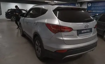 Hyundai Santa Fe 2016 года за 9 000 000 тг. в Астана фото 4