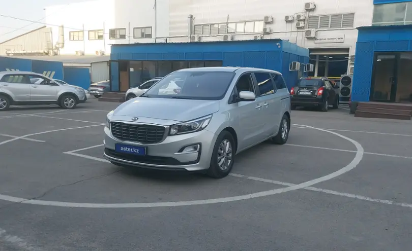Kia Carnival 2019 года за 11 000 000 тг. в Алматы