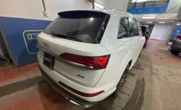 Audi Q7 2023 года за 35 000 000 тг. в Астана
