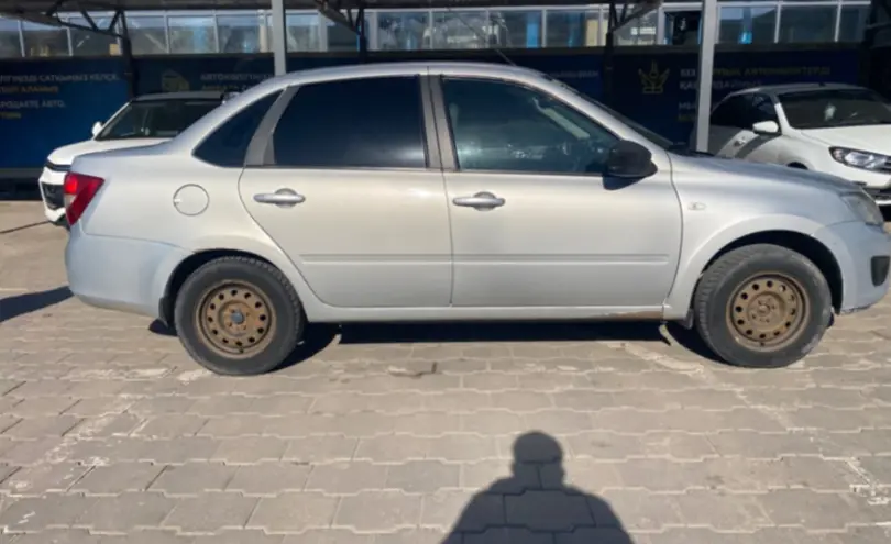 LADA (ВАЗ) Granta 2018 года за 2 000 000 тг. в Караганда фото 4