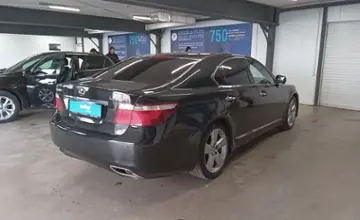 Lexus LS 2007 года за 6 000 000 тг. в Астана фото 3