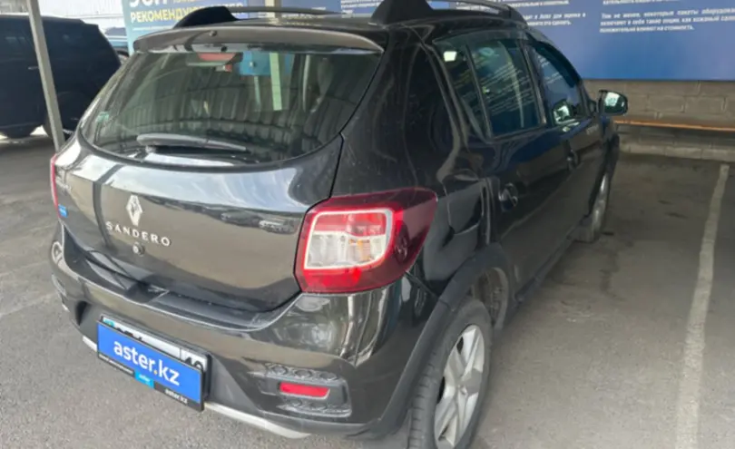 Renault Sandero 2015 года за 5 500 000 тг. в Алматы фото 5